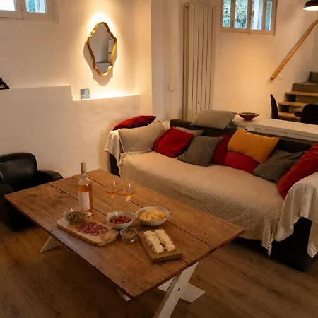Authentique Maison De Village A Avec Patio 펜션 아그