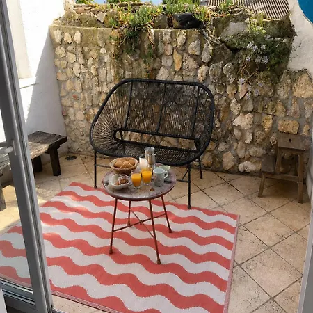 Authentique Maison De Village A Avec Patio Дом отдыха