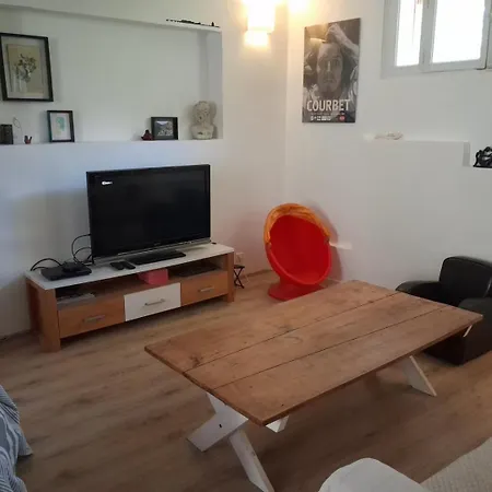 Authentique Maison De Village A Avec Patio 아그